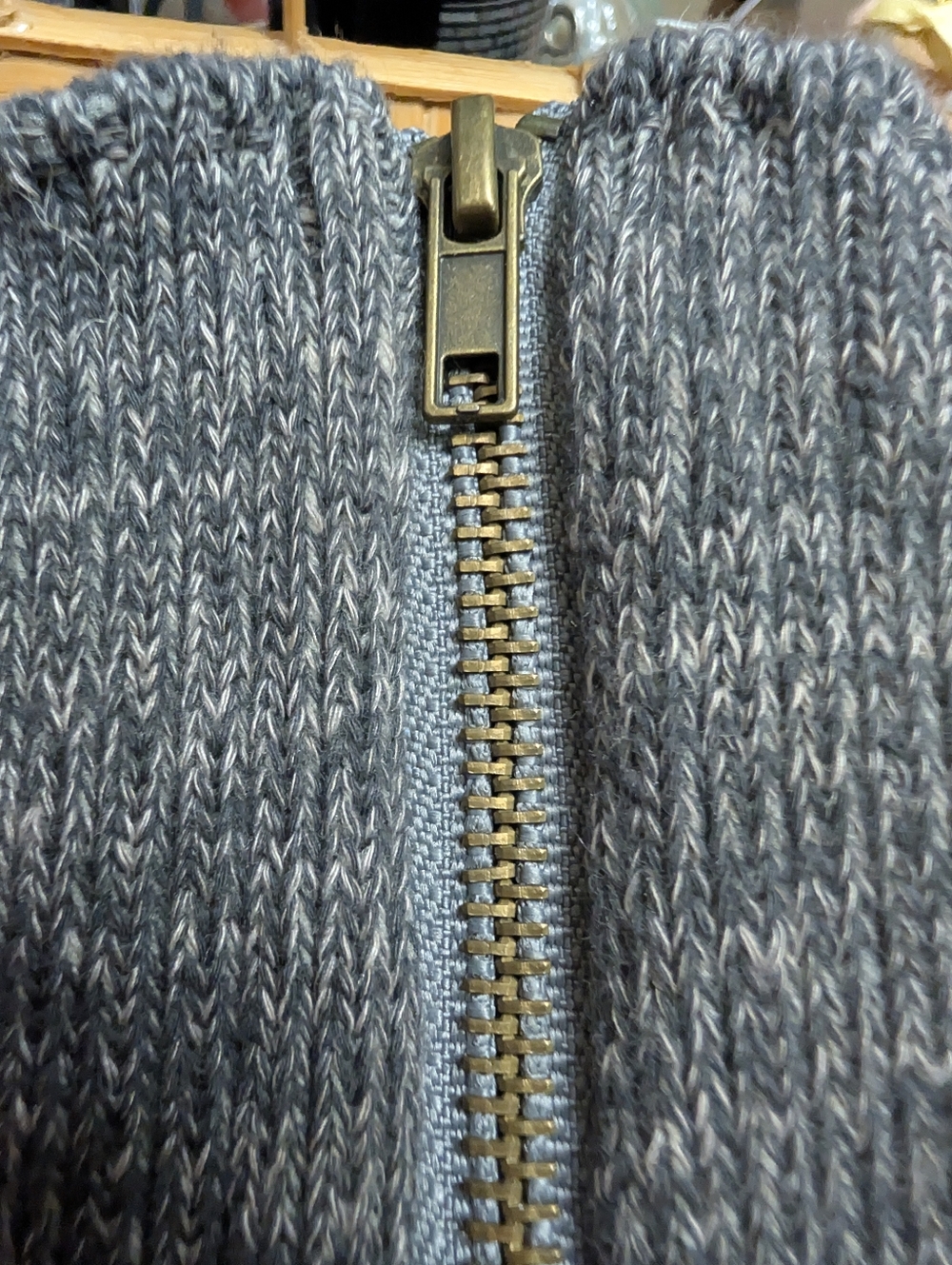 Simply Noelle "Zip It" Leg Warmers – Dark Grey NWT - Picture 4 of 7